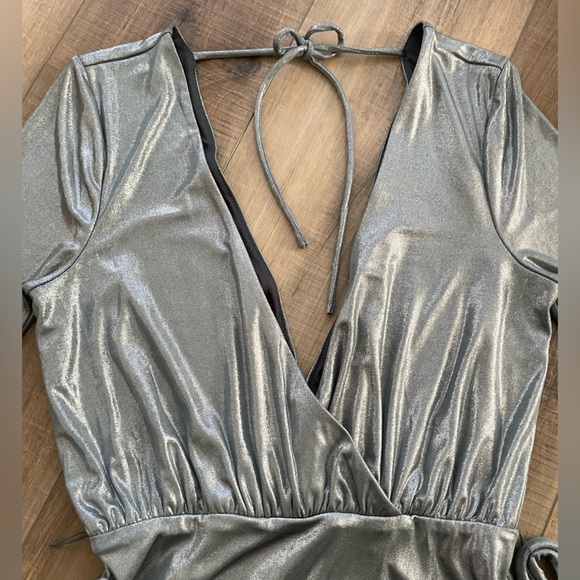 Lovers + Friends REVOLVE Silver Metallic Mini Dress sz Small - Long sleeve Mini - Picture 6 of 9
